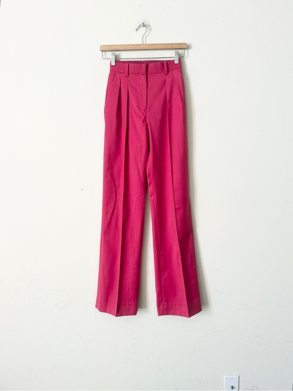 Rebecca Vallance SIZE 0 wool high rise pleated straight leg pants in pink